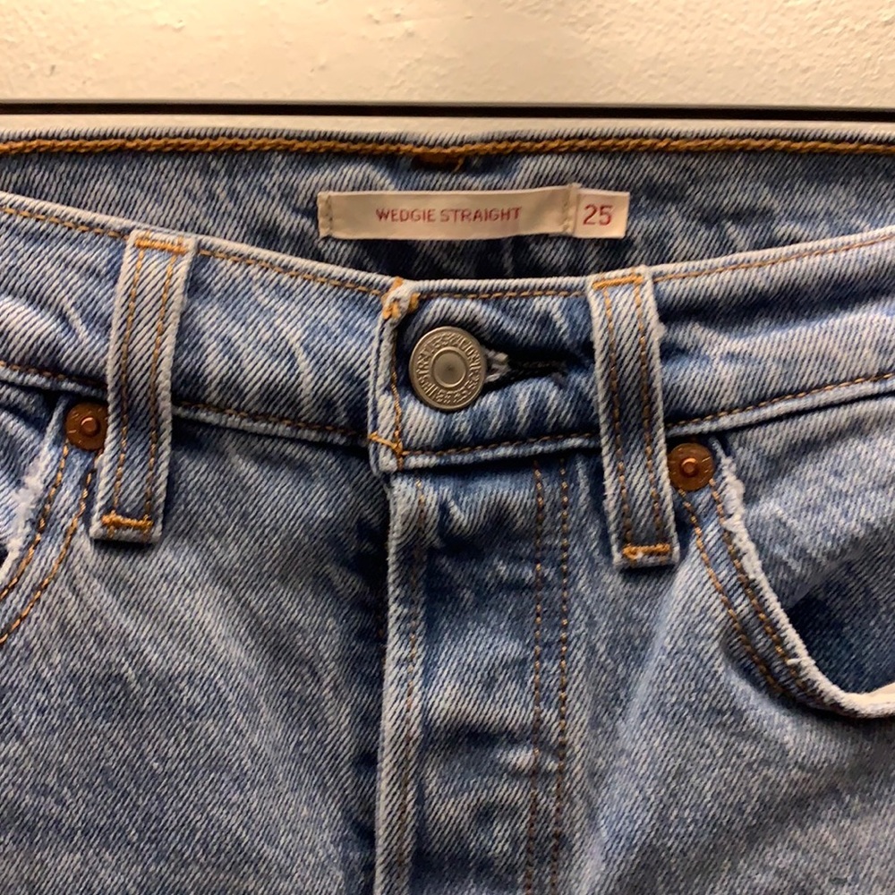 Levi Wedge Straight leg